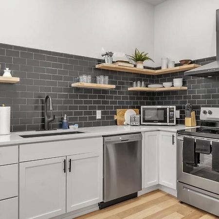 Apartamento Carriage House Loft - King Bed And Garage Parking Búfalo Exterior foto
