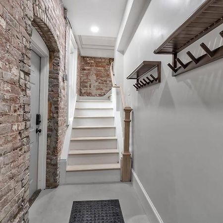 Apartamento Carriage House Loft - King Bed And Garage Parking Búfalo Exterior foto